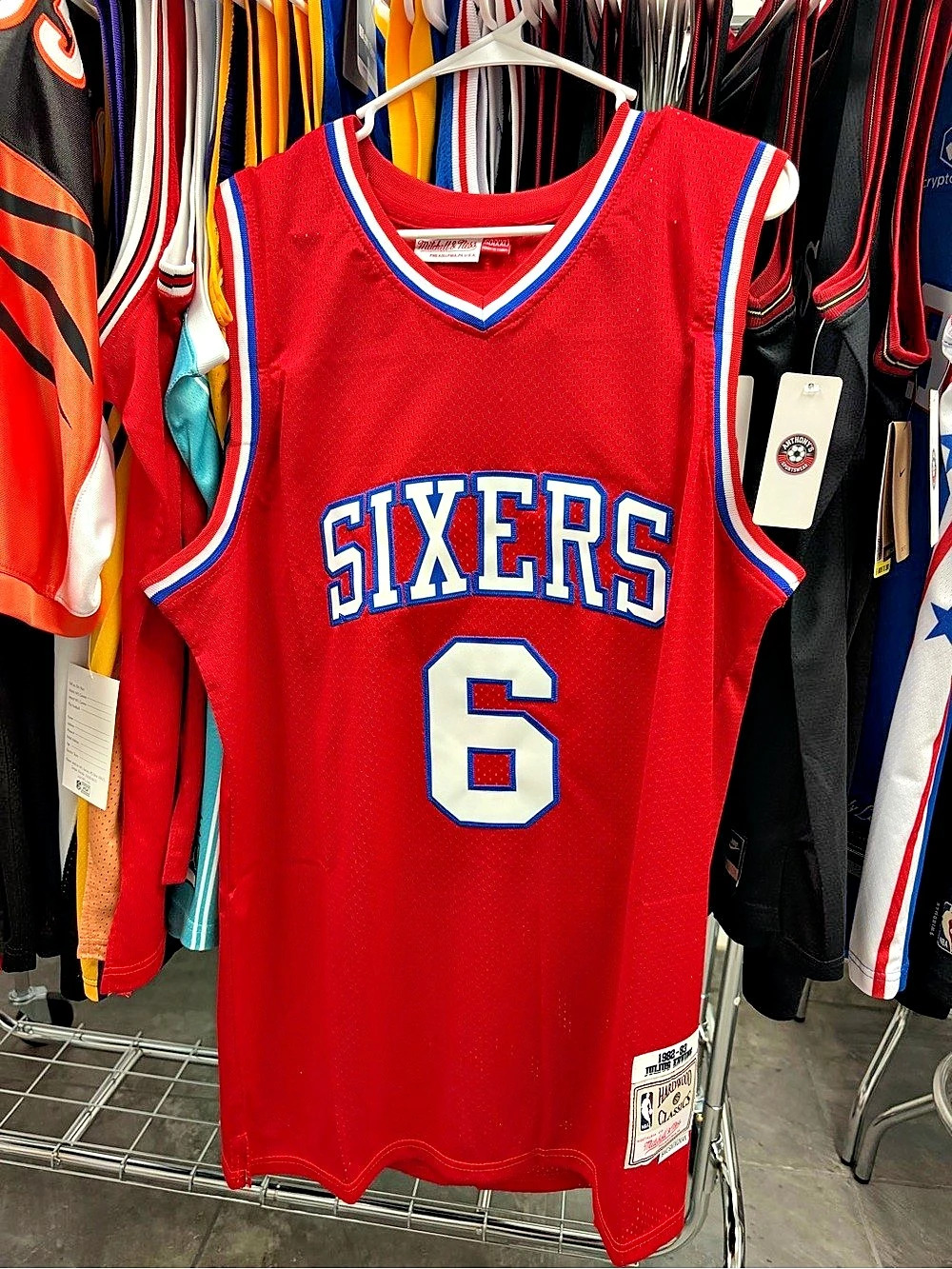 Erving Mitchell & Ness Philadelphia 76ers 1982-83 Julius Erving